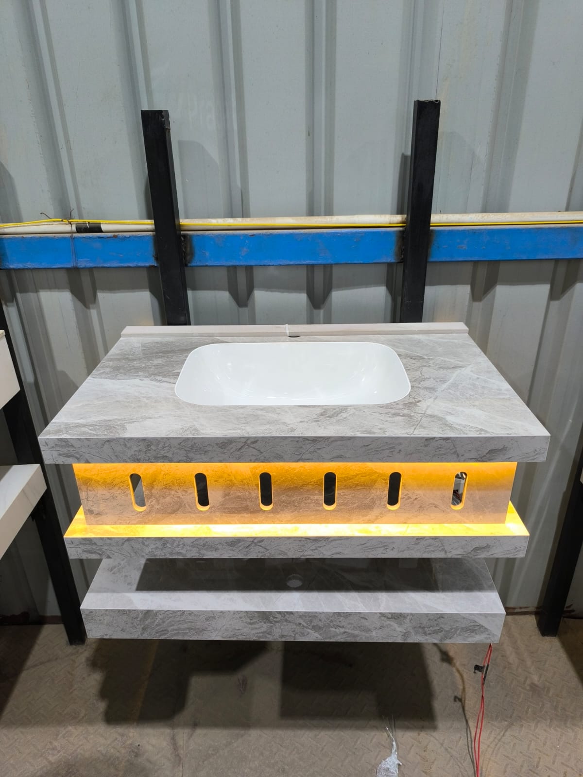 Mizmo Stone Vanity, Under Mount Basin,with LED, 24″, 600*500*200 mm, Model No. – JS 020 (Copy)